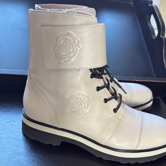 Taryn Rose Cream Lace Up Boots with Thick Sole and Textured Material - Picture 6 of 12